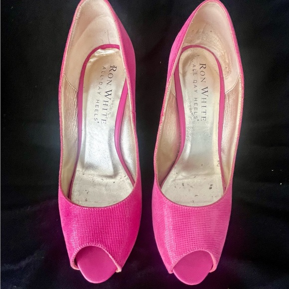Ron White Shoes platform peep toe heels, bright pink - Picture 5 of 7